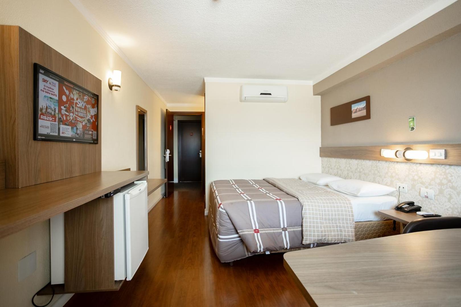 Hotel 10 Ponta Grossa Понта-Гросса Экстерьер фото