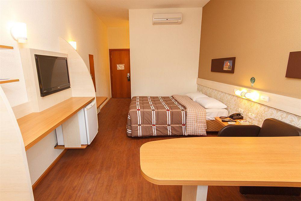 Hotel 10 Ponta Grossa Понта-Гросса Экстерьер фото
