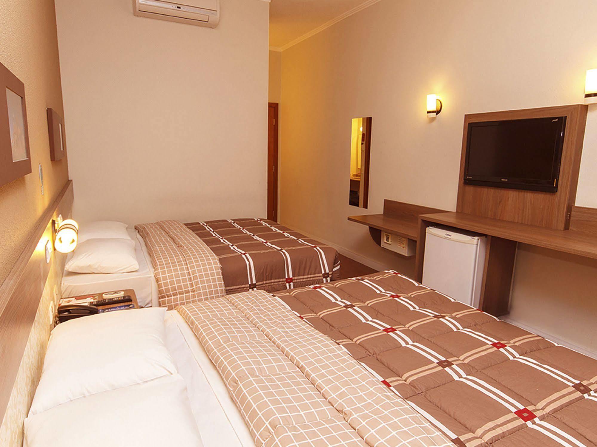 Hotel 10 Ponta Grossa Понта-Гросса Экстерьер фото